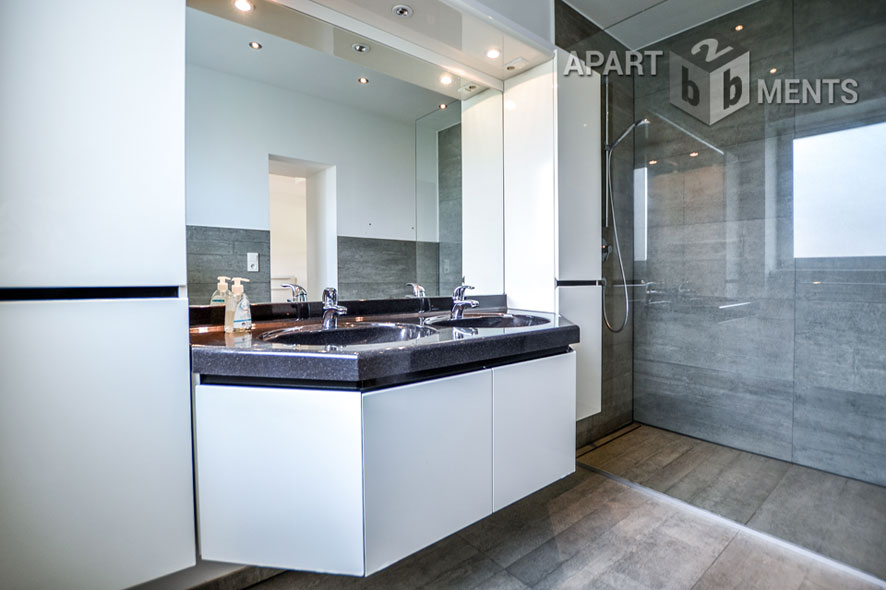 Furnished 2-room apartment with balcony and terrace in Cologne-Lindenthal