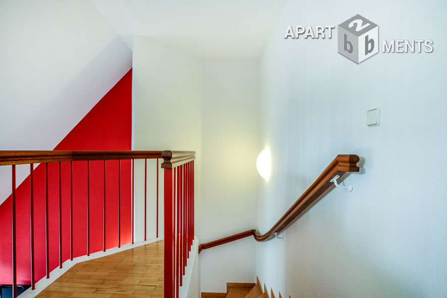 Furnished apartment on 2 levels in Cologne-Neustadt-South