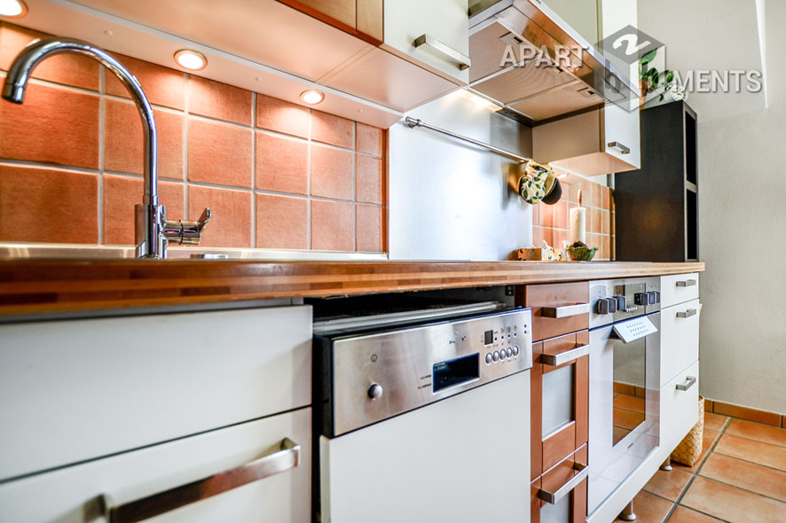 Furnished apartment on 2 levels in Cologne-Neustadt-South