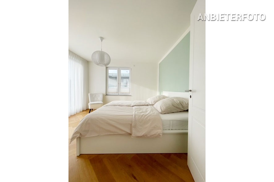 Furnished 3-room penthouse with XXL roof terrace in Cologne-Weiden