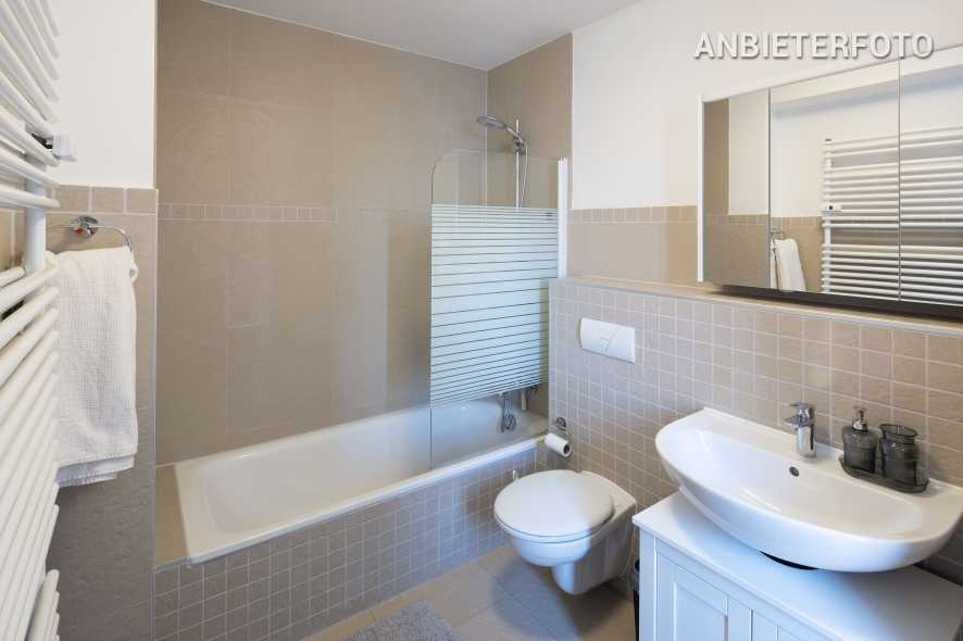 Möblierte 4-Zimmer-Wohnung mit 2 Bädern und Balkon in Köln-Nippes