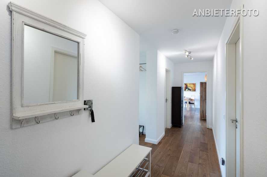 Möblierte 4-Zimmer-Wohnung mit 2 Bädern und Balkon in Köln-Nippes