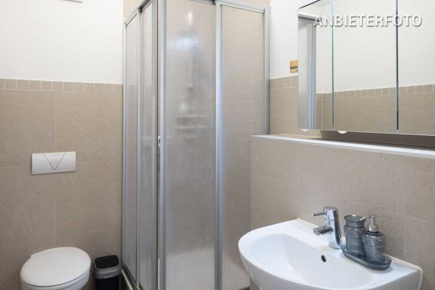 Möblierte 4-Zimmer-Wohnung mit 2 Bädern und Balkon in Köln-Nippes