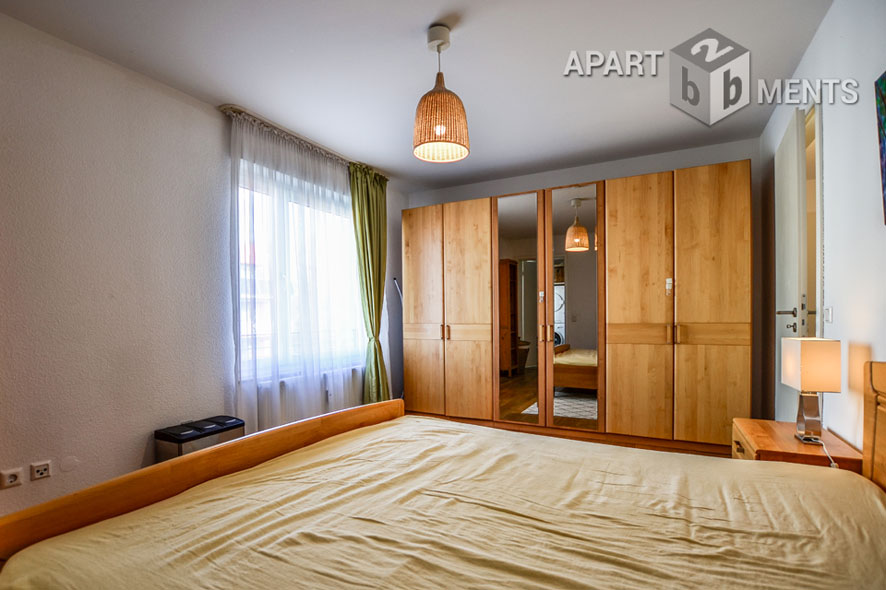 Furnished 4-room apartment with 2 bathrooms and balcony in Cologne-Nippes