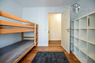 Furnished 4-room apartment with 2 bathrooms and balcony in Cologne-Nippes