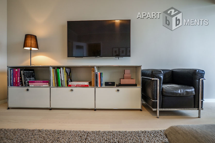 Möblierte 3-Zimmer-Wohnung mit Balkon mit Rheinblick in Köln-Mülheim