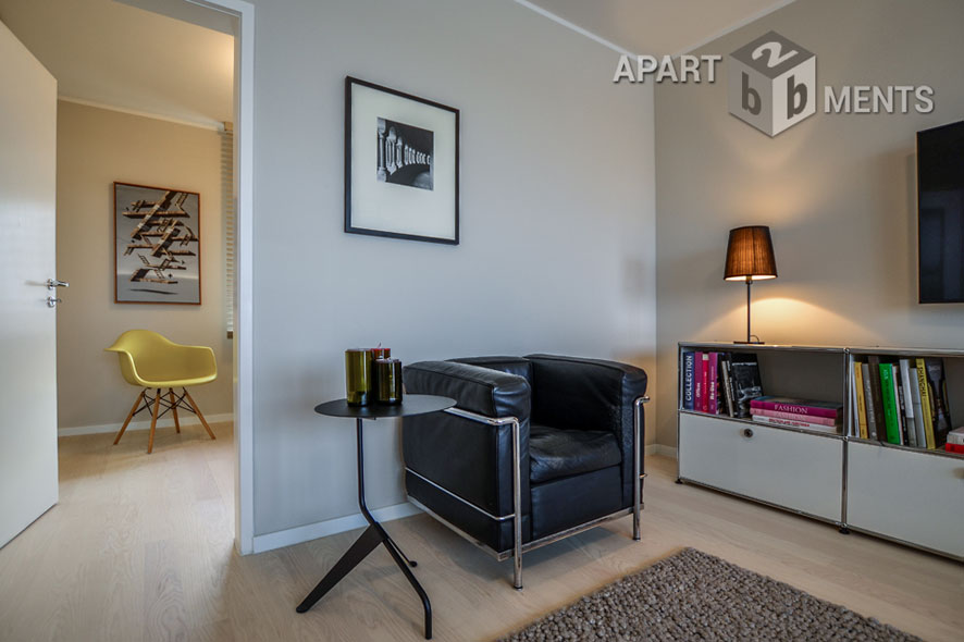 Möblierte 3-Zimmer-Wohnung mit Balkon mit Rheinblick in Köln-Mülheim