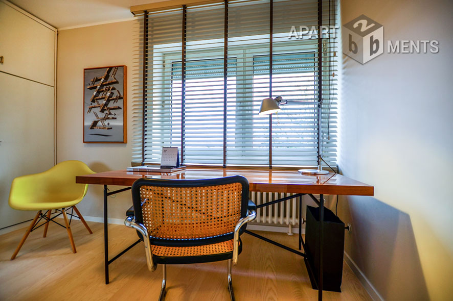 Möblierte 3-Zimmer-Wohnung mit Balkon mit Rheinblick in Köln-Mülheim