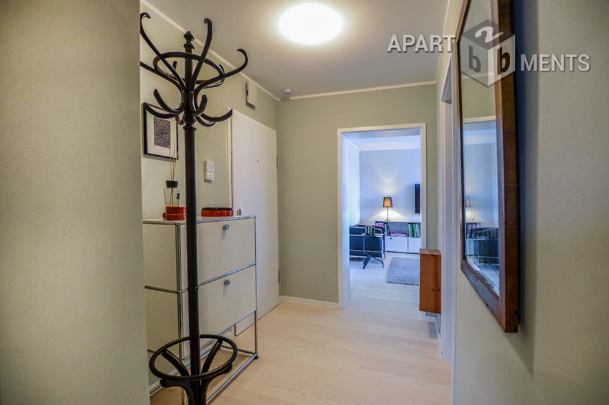 Möblierte 3-Zimmer-Wohnung mit Balkon mit Rheinblick in Köln-Mülheim