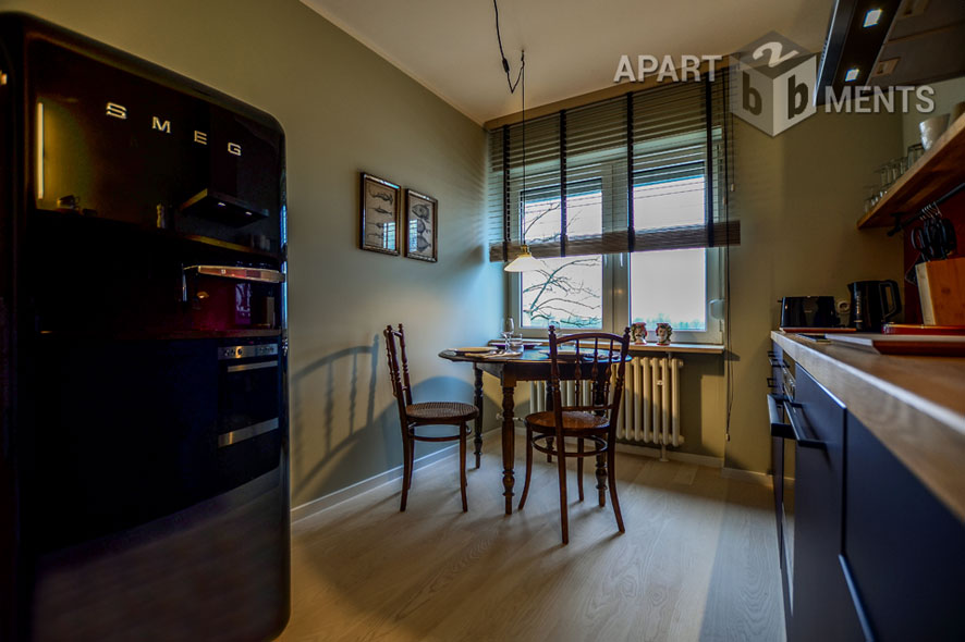 Möblierte 3-Zimmer-Wohnung mit Balkon mit Rheinblick in Köln-Mülheim