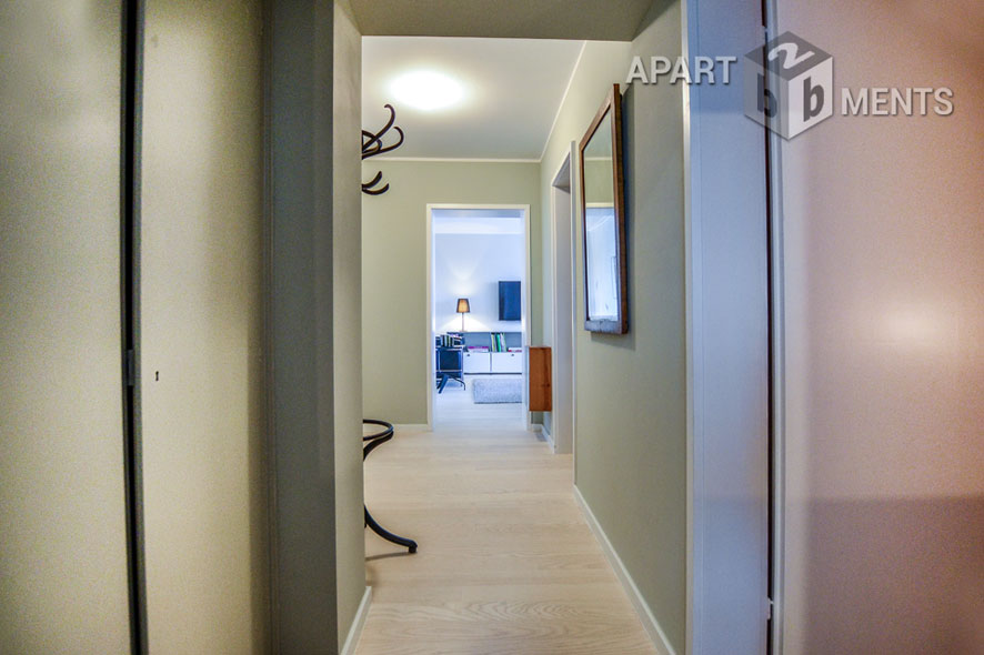 Möblierte 3-Zimmer-Wohnung mit Balkon mit Rheinblick in Köln-Mülheim