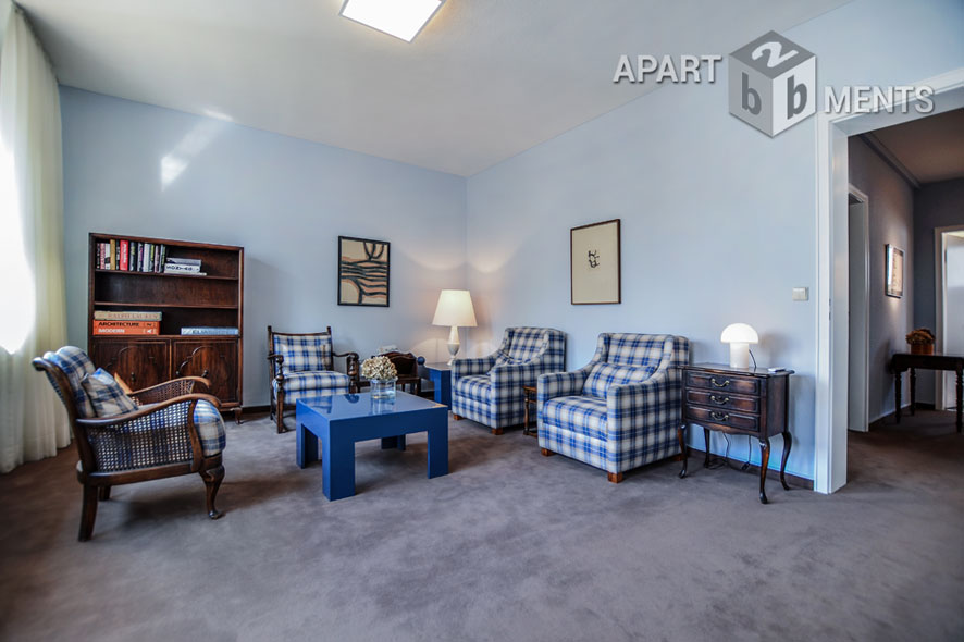 Klassisch möblierte 3-Zimmer-Wohnung mit Balkon in Köln-Sülz