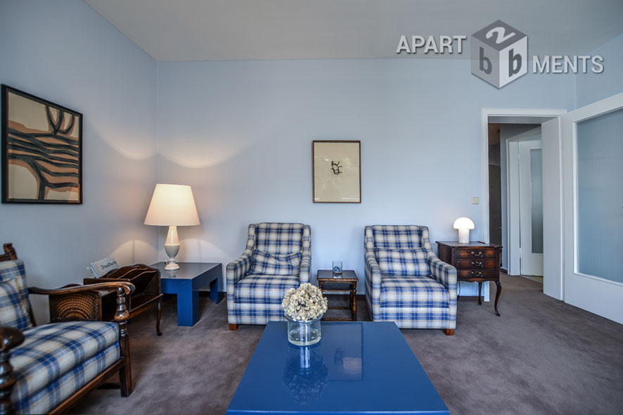 Klassisch möblierte 3-Zimmer-Wohnung mit Balkon in Köln-Sülz