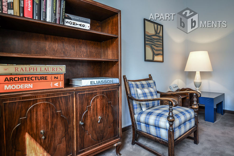 Klassisch möblierte 3-Zimmer-Wohnung mit Balkon in Köln-Sülz