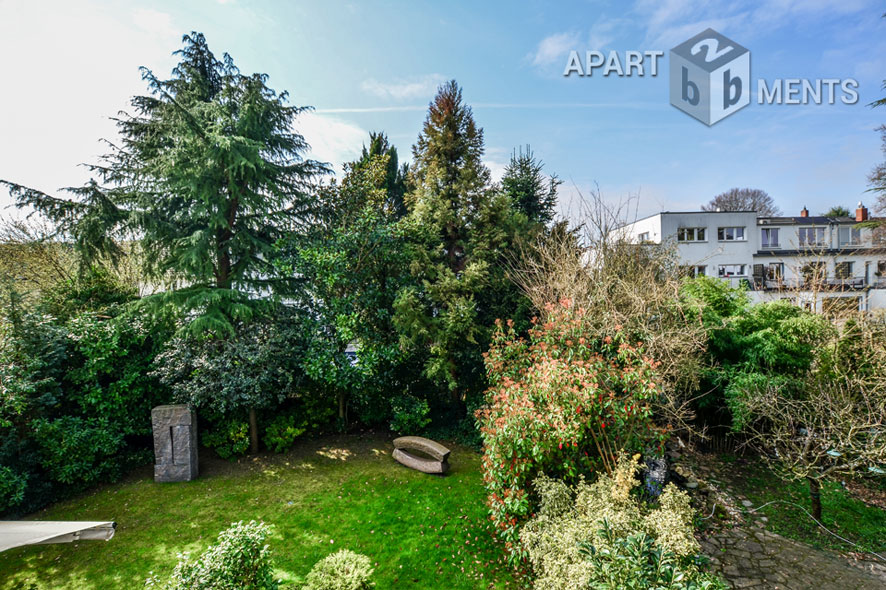 Klassisch möblierte 3-Zimmer-Wohnung mit Balkon in Köln-Sülz