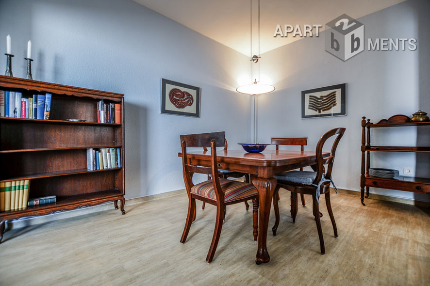 Klassisch möblierte 3-Zimmer-Wohnung mit Balkon in Köln-Sülz