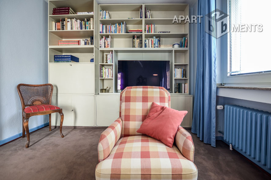 Klassisch möblierte 3-Zimmer-Wohnung mit Balkon in Köln-Sülz