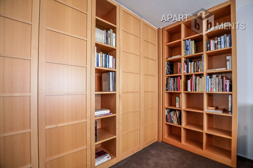 Klassisch möblierte 3-Zimmer-Wohnung mit Balkon in Köln-Sülz