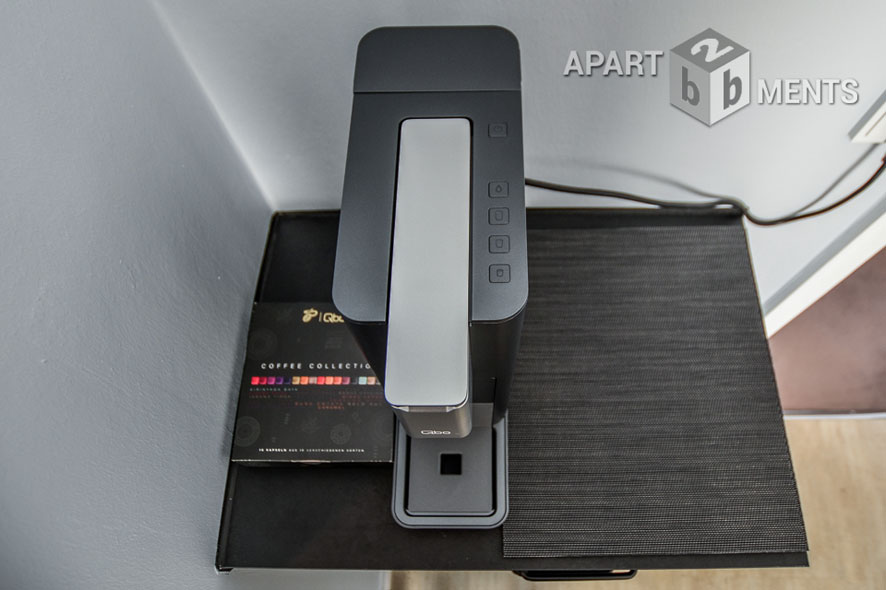 Klassisch möblierte 3-Zimmer-Wohnung mit Balkon in Köln-Sülz