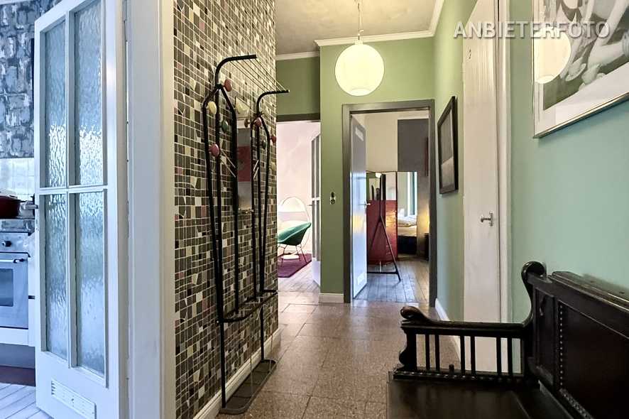 Möblierte 2-Zimmer-Wohnung mit Balkon in Köln-Ehrenfeld