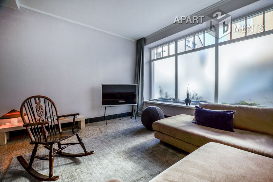 Stilvoll möblierte 2-Zimmer-Wohnung mit eigenem Eingang im Sechzigviertel in Köln-Nippes