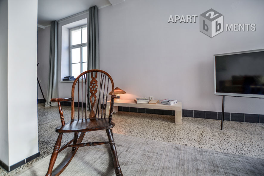 Stilvoll möblierte 2-Zimmer-Wohnung mit eigenem Eingang im Sechzigviertel in Köln-Nippes