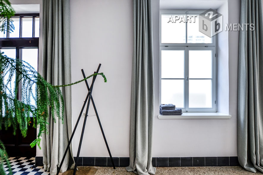 Stilvoll möblierte 2-Zimmer-Wohnung mit eigenem Eingang im Sechzigviertel in Köln-Nippes