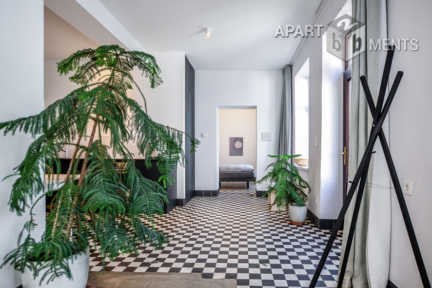 Stilvoll möblierte 2-Zimmer-Wohnung mit eigenem Eingang im Sechzigviertel in Köln-Nippes