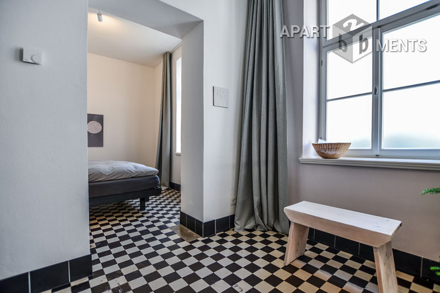 Stilvoll möblierte 2-Zimmer-Wohnung mit eigenem Eingang im Sechzigviertel in Köln-Nippes