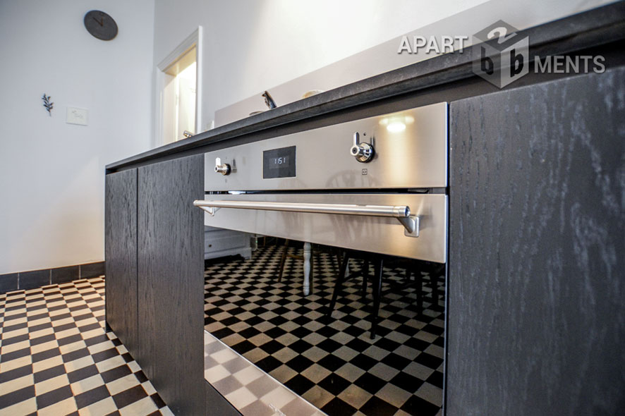 Stilvoll möblierte 2-Zimmer-Wohnung mit eigenem Eingang im Sechzigviertel in Köln-Nippes