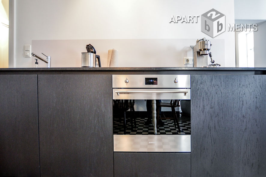 Stilvoll möblierte 2-Zimmer-Wohnung mit eigenem Eingang im Sechzigviertel in Köln-Nippes