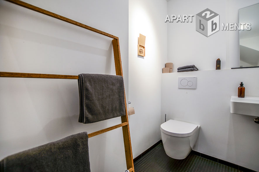 Stilvoll möblierte 2-Zimmer-Wohnung mit eigenem Eingang im Sechzigviertel in Köln-Nippes