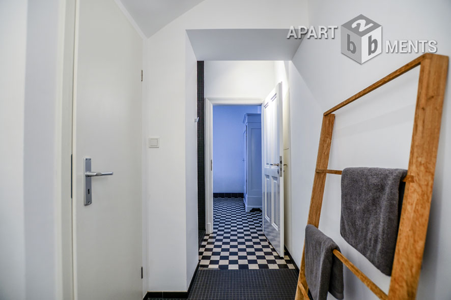 Stilvoll möblierte 2-Zimmer-Wohnung mit eigenem Eingang im Sechzigviertel in Köln-Nippes