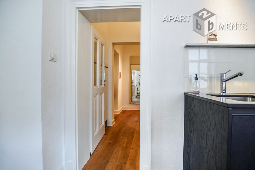 High-quality refurbished and furnished 2-room apartment in Cologne-Nippes