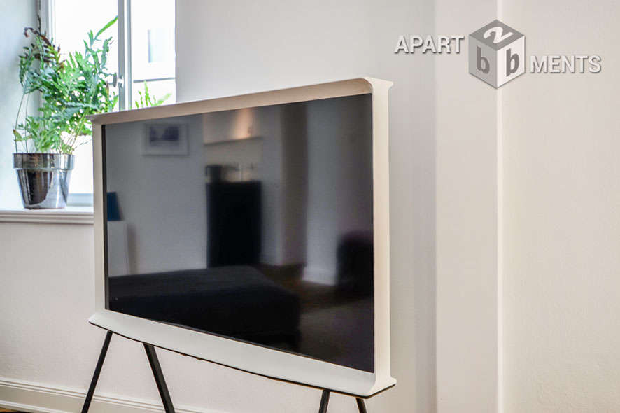 High-quality refurbished and furnished 2-room apartment in Cologne-Nippes