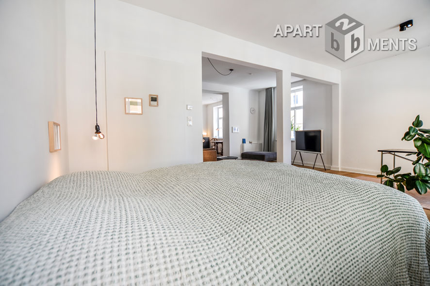 High-quality refurbished and furnished 2-room apartment in Cologne-Nippes