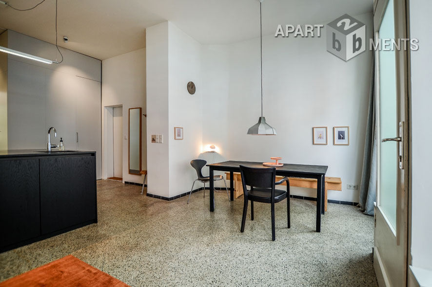 Möblierte 2-Zimmer-Wohnung mit Terrasse und Garten in Köln-Nippes