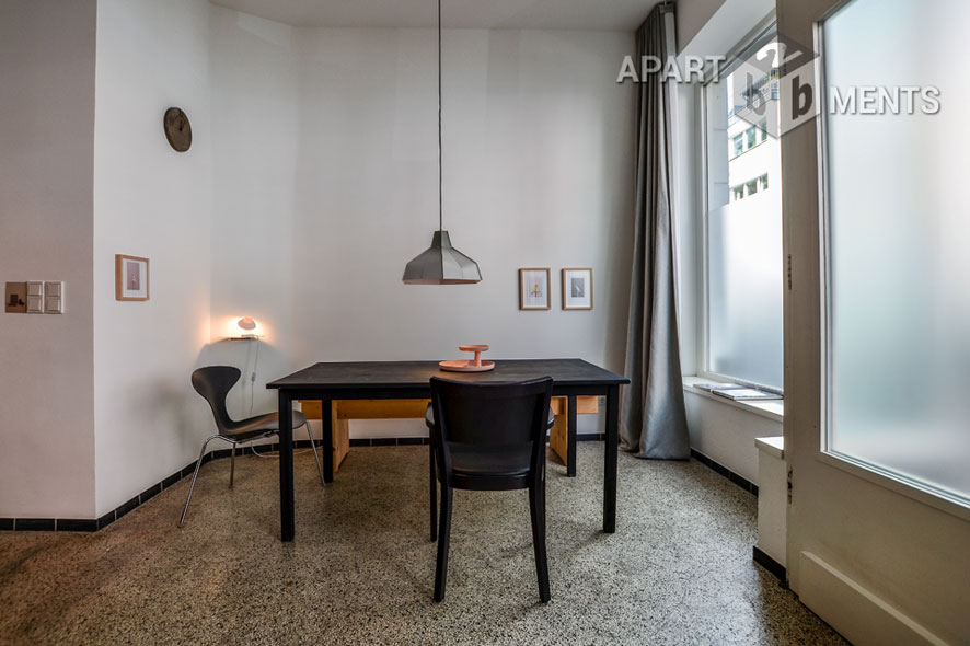 Möblierte 2-Zimmer-Wohnung mit Terrasse und Garten in Köln-Nippes