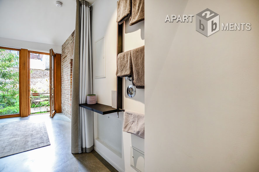 Möblierte 2-Zimmer-Wohnung mit Terrasse und Garten in Köln-Nippes
