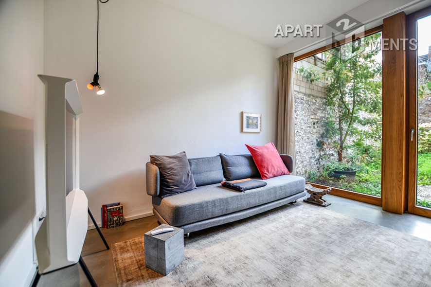 Möblierte 2-Zimmer-Wohnung mit Terrasse und Garten in Köln-Nippes