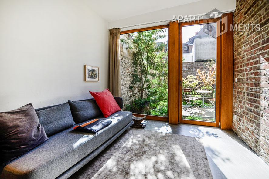 Möblierte 2-Zimmer-Wohnung mit Terrasse und Garten in Köln-Nippes