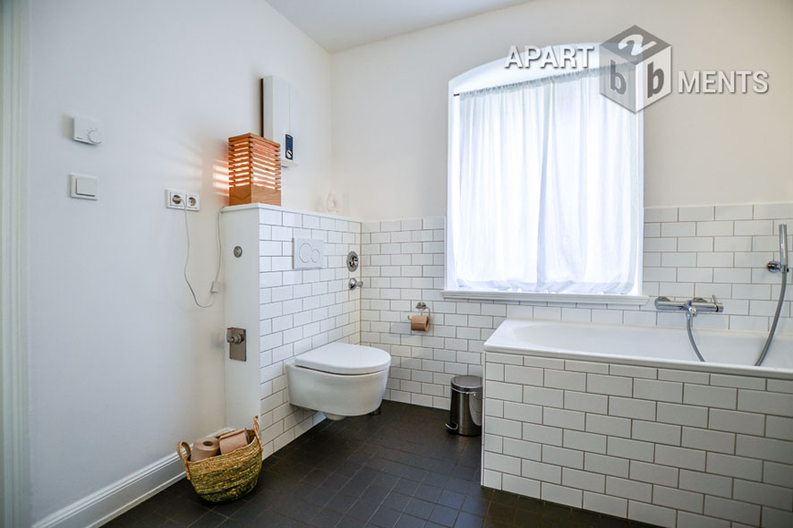 Möblierte Maisonette mit 2 Schlafzimmern und Dachterrasse in Köln-Nippes