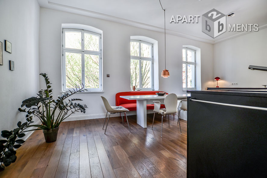 Möblierte Maisonette mit 2 Schlafzimmern und Dachterrasse in Köln-Nippes