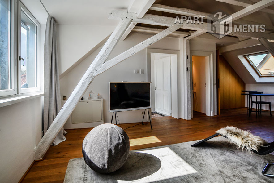 Möblierte Maisonette mit 2 Schlafzimmern und Dachterrasse in Köln-Nippes