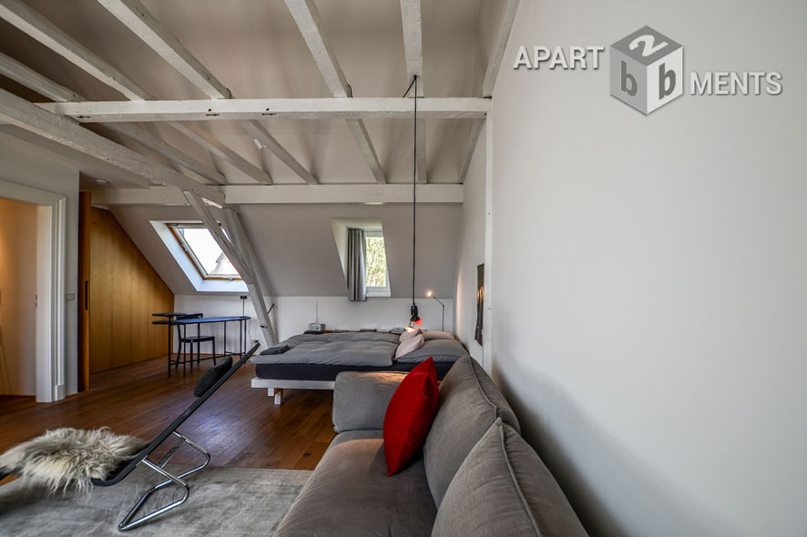 Möblierte Maisonette mit 2 Schlafzimmern und Dachterrasse in Köln-Nippes