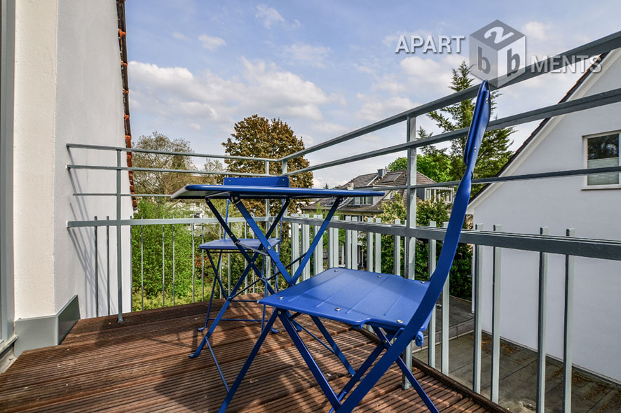 Möblierte 3-Zimmer-Wohnung mit Süd-Balkon in Köln-Marienburg