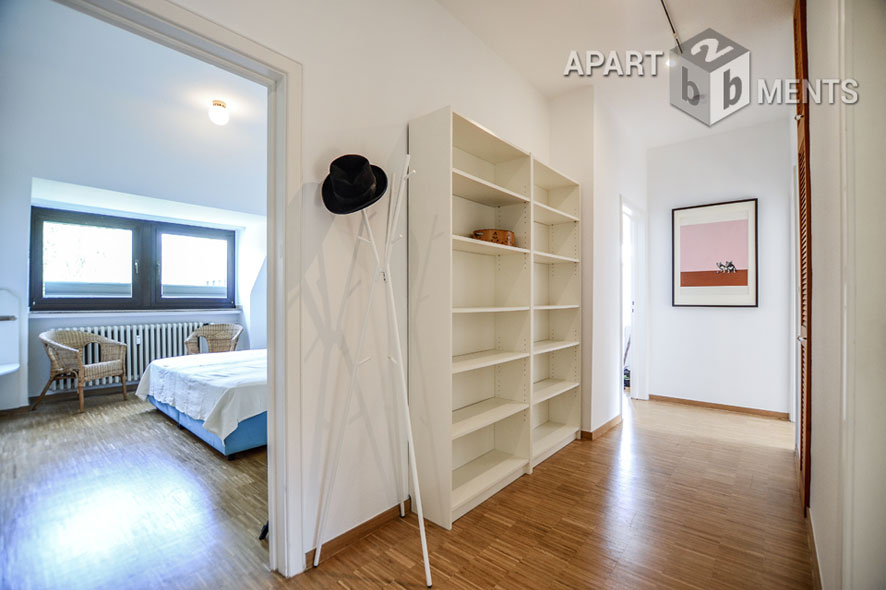 Möblierte 3-Zimmer-Wohnung mit Süd-Balkon in Köln-Marienburg