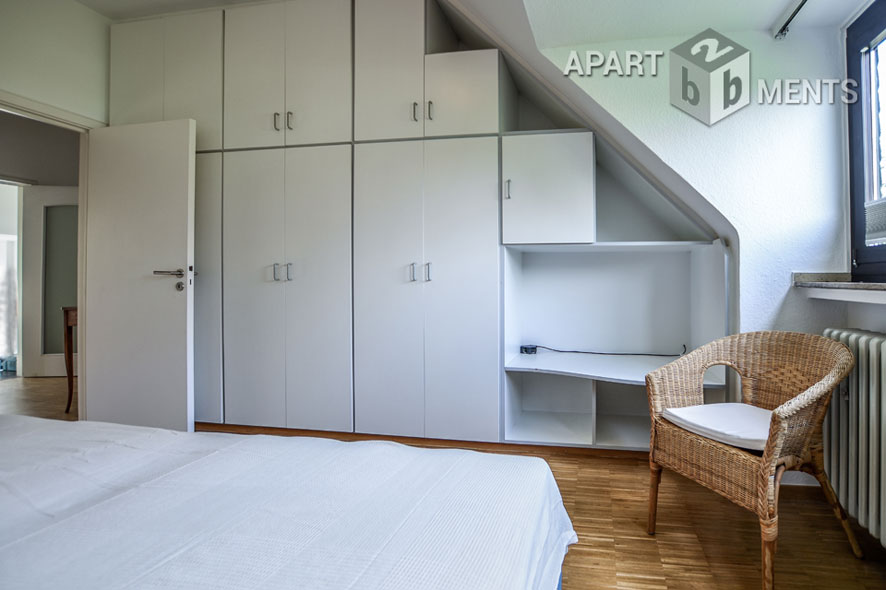 Möblierte 3-Zimmer-Wohnung mit Süd-Balkon in Köln-Marienburg