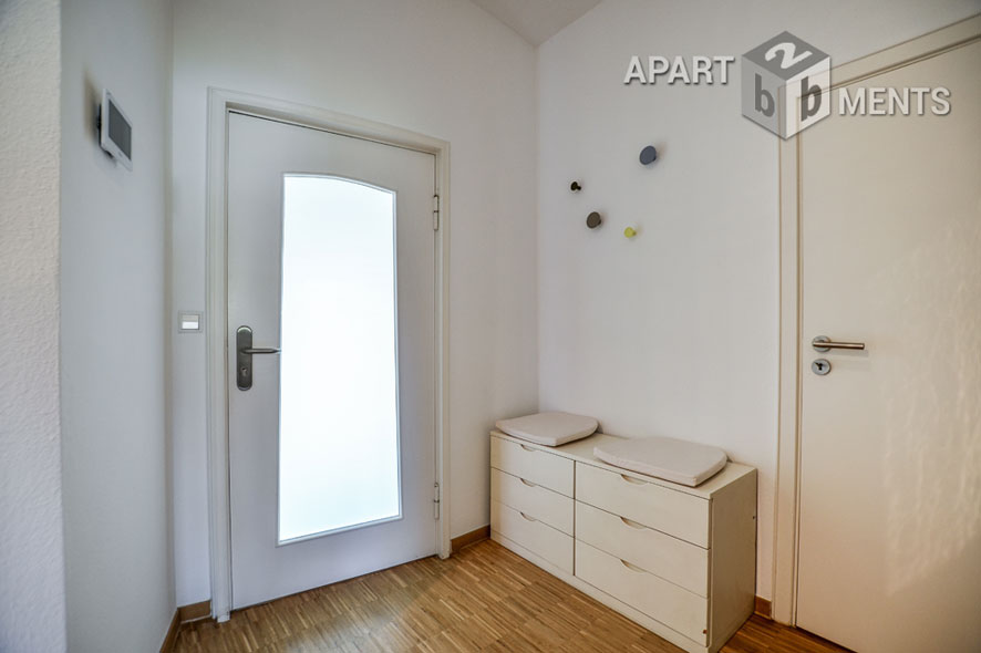 Möblierte 3-Zimmer-Wohnung mit Süd-Balkon in Köln-Marienburg