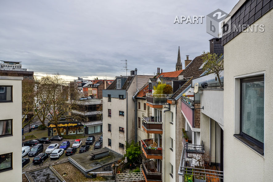 Möblierte Terrassenwohnung in zentraler aber ruhiger Lage von Köln-Altstadt-Süd